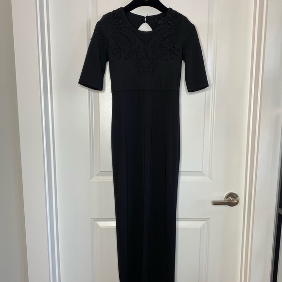 Long Black Dress w Applique Design Bodice - Picture 6 of 13